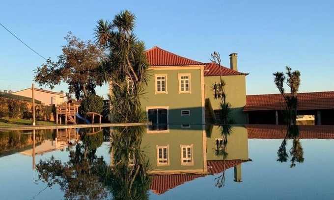 Rates House | Casa de Férias no Meio da Natureza - Espaço Perfeito Para Relaxar ou se Divertir