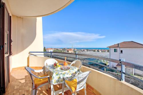 Ceriale Apartment | Casa del Tramonto - with private parking - Happy Rentals