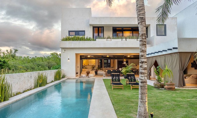 Bouvet Island Villa | Casa del Viento: 5BR Villa w/Pool, Lagoon access with Jetty in Puerto Aventuras