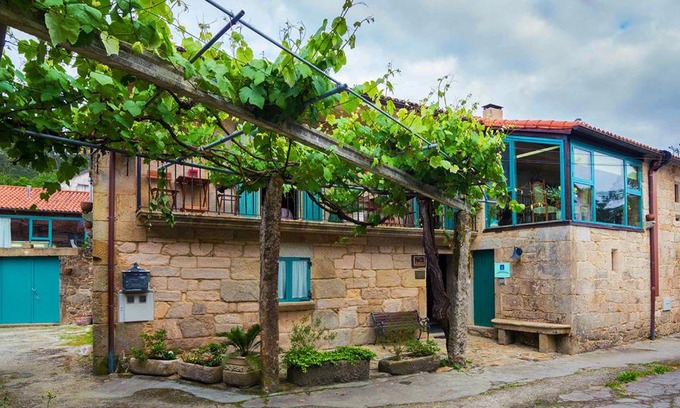 Brion de Arriba House | Casa do Zuleiro