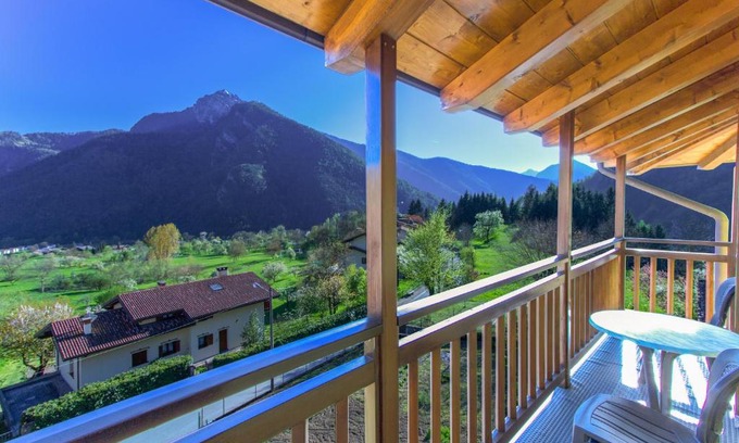 Locca Apartment | Casa Elena