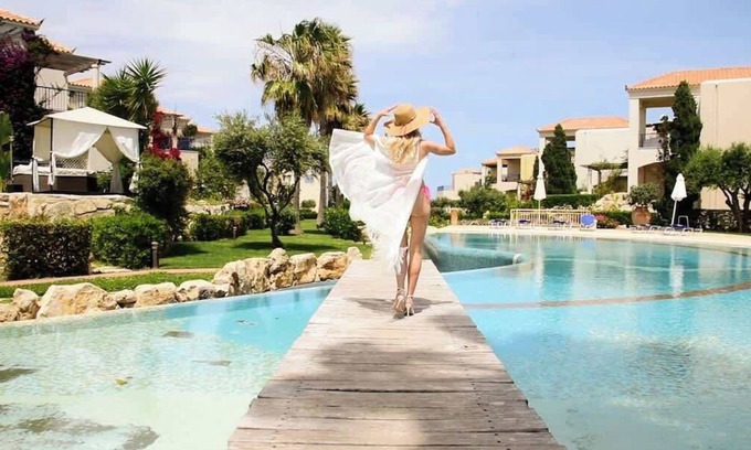 Maleme Apartment | Casa Elysia 1BR with Beach & Pool