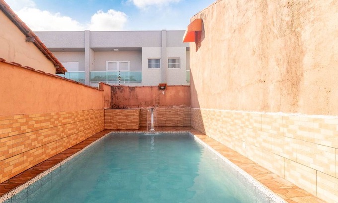 Tupy House | Casa em Itanhaem com Piscina e Churrasqueira