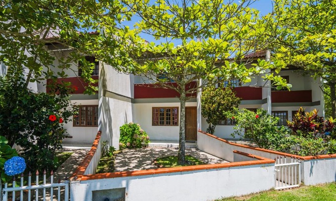 Imbituba House | Casa Espaçosa próxima praia do Itapiruba