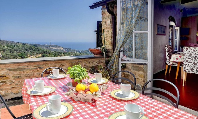 Civezza House | Casa Fasce for 7