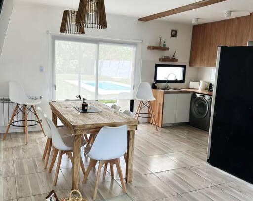 Azul House | Casa impecable con Pileta, Garage