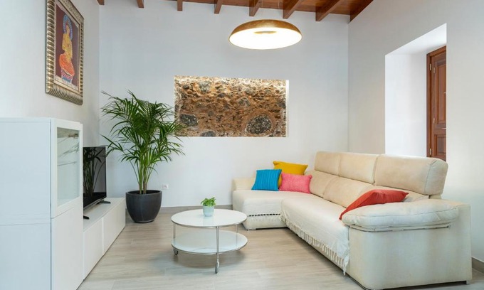 Haria House | CASA ISABEL