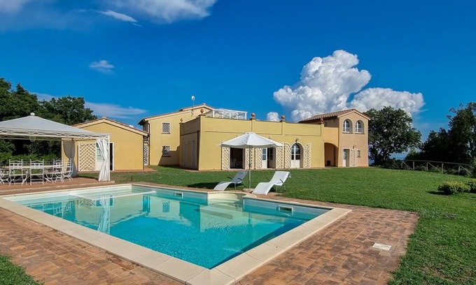 Montecatini Val di Cecina Villa | Casa Virgilio - Seven Bedroom Villa, Sleeps 14