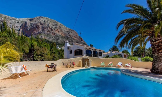 Montgo de Toscamar Villa | Casa Karma in Javea, sleeps 11 in 5 bedrooms, full air con, wifi & private pool