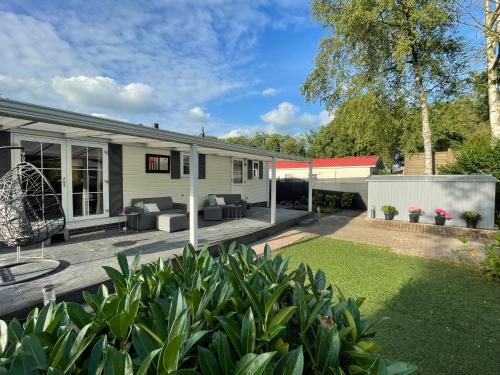Schijndel Ski Chalet | Casa KiBA met privé combinatie sauna
