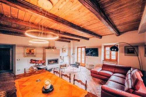 Poppi House | Casa Lierna 11