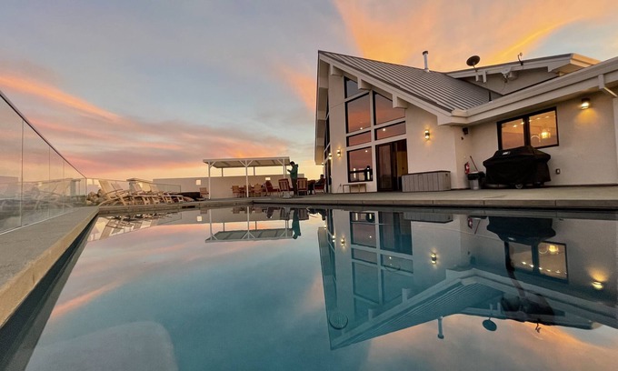 Calistoga House | Casa Loma - Luxury estate with the Best Napa Valley Views - 35 acres