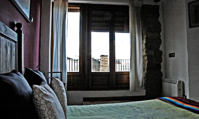 Ayerbe House | Casa Lugaré