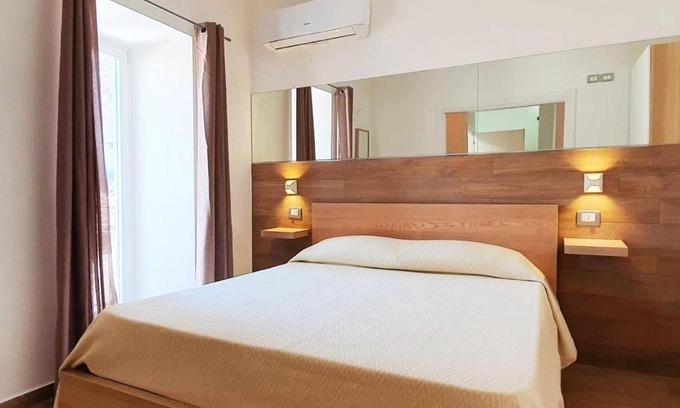 Fondi Bed & Breakfast | CASA MALUDA - Fondi Vertice Rooms