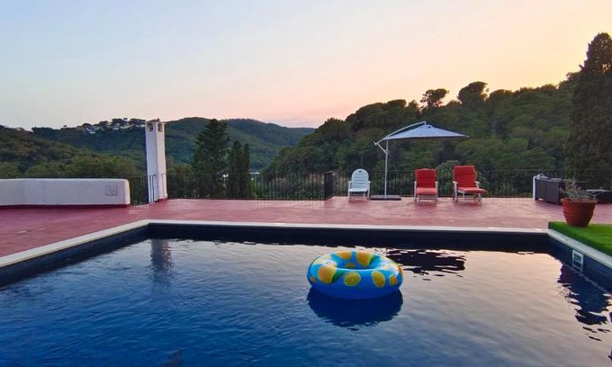 Sant Cebria de Vallalta Villa | Casa Mayabel - Magnífica villa - Piscina y Jardín