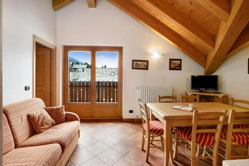 Santa Caterina Valfurva Apartment | Casa Michela Trilocale Mansardato