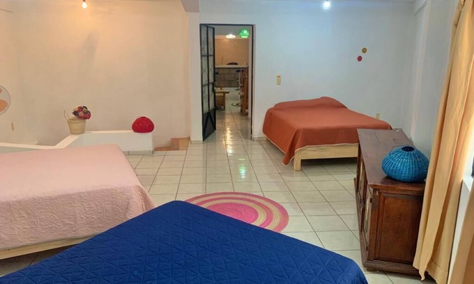 Taxco House | Casa Mila Taxco, pueblo mágico, ubicada en Centro Histórico, cerca de todo a pie