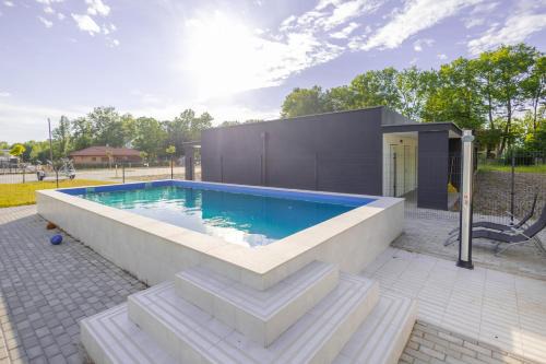 Balatonfoldvar Apartment | Casa Mimoza Apartman By BLTN Balatonföldvár