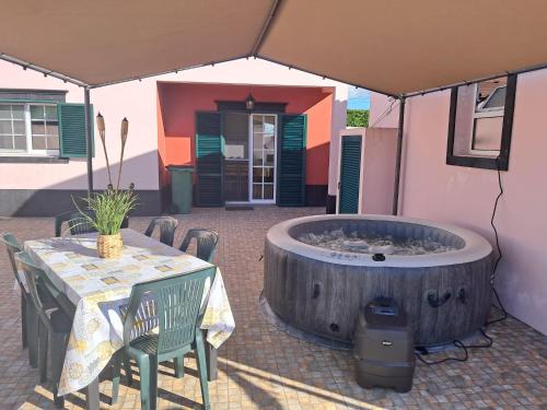 Rabo de Peixe House | Casa MiraMar