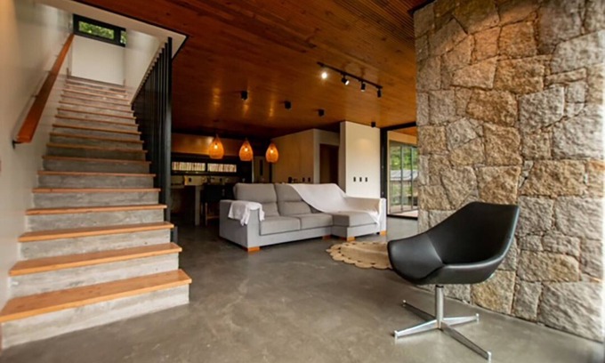 Praia do Rosa House | Casa moderna prox ao centro Praia do Rosa/SC