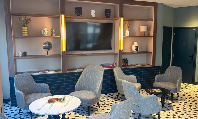 Juan-les-Pins Hotel | CASA MOHO - Juan-Les-Pins