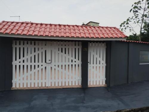 Itanhaem House | Casa na praia com piscina e churrasqueira