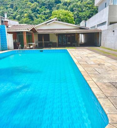 Guaiuba House | Casa na praia do Guaiuba