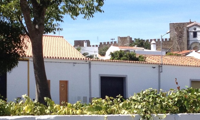 Mourao House | CASA NA VILA HISTÓRICA DE MOURÃO