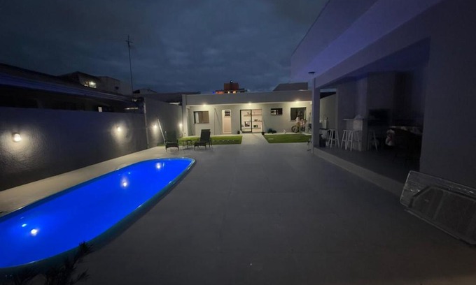 Guaratuba House | Casa próximo à Praia com piscina