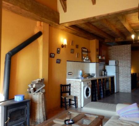 Piedralaves House | CASA REBOLLARES IIBIS