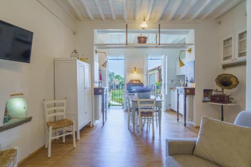 Lucca Historical Center Apartment | Casa Retro'