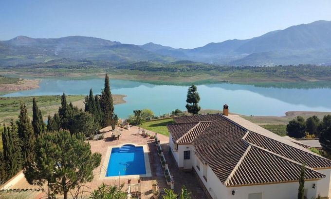 Vinuela Apartment | Casa Rocío&Paloma