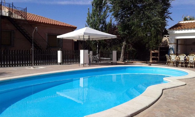 Bolanos de Calatrava House | Casa rural con piscina y pista de padel - Casa de Pacas