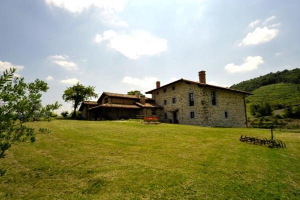 Ayala House | Casa Rural Garabilla