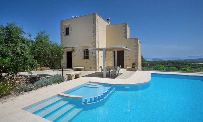 Platanias Villa | Casa Rustica with 2 bedrooms and a private pool in Maleme, Chania