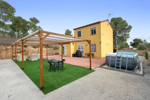 Cabra del Camp House | Casa Scarlet