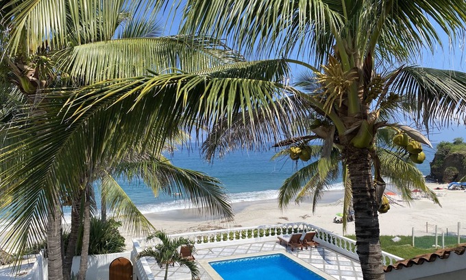Punta Negra House | Casa Serena - Stunning Beachfront Villa Near Four Seasons