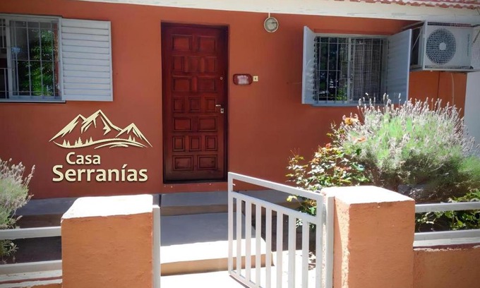 Villa Larca House | Casa Serranías