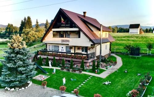 Dorna Candrenilor House | Casa Sofia Dorna Candrenilor