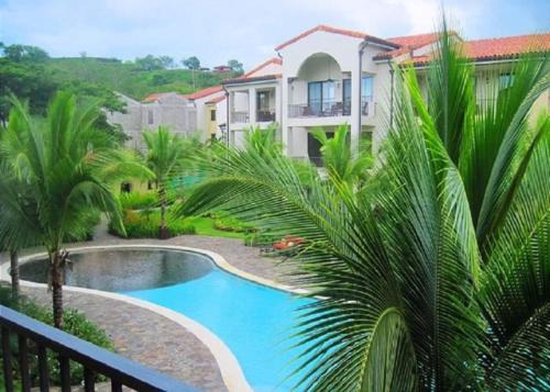Coco House | Casa Sommer 3br Resort Condo Pacifico L605