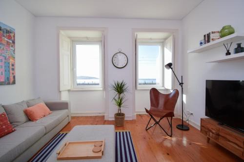 Linda-a-Velha Apartment | Casa Tejo