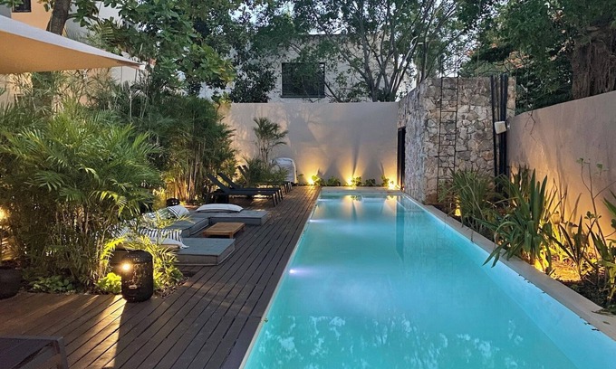 Zona Paseo Montejo Hotel | Casa Tuut
