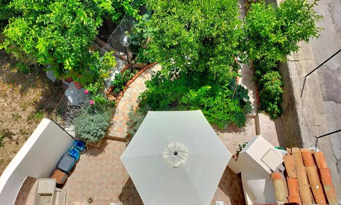 Furnari House | Casa Vacanze "Il Giardino"