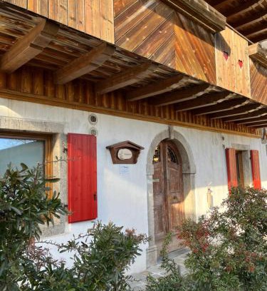 Sutrio House | CASA VACANZE RANUNCOLO 6