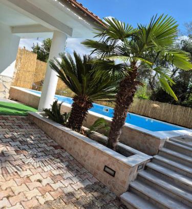 Itri Villa | Casa Vacanze Villa DaLu con piscina