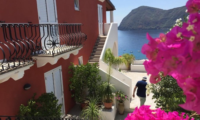 Canneto Apartment | Casa vacanze vista mare Mela B