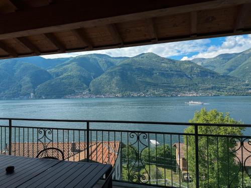 Lezzeno House | casa Venere lake view terrace