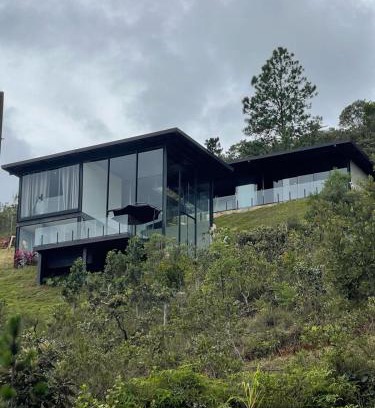 Sao Sebastiao das Aguas Claras House | Casa Vilas Boas Macacos