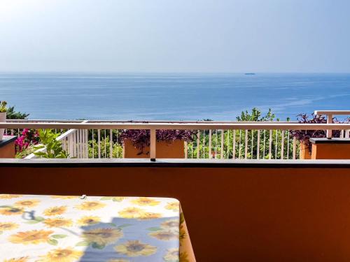 Varazze Apartment | Casa vista mare le Ginestre
