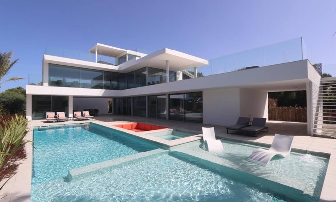 Cabo Roche Villa | Casa Wahi hau Oli-Super luxury villa very close to the beach